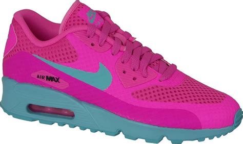 nike roze schoenen.